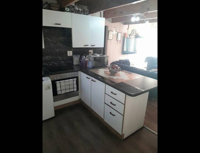 3 BEDROOM APARTMENT FOR SALE IN FERNDALE